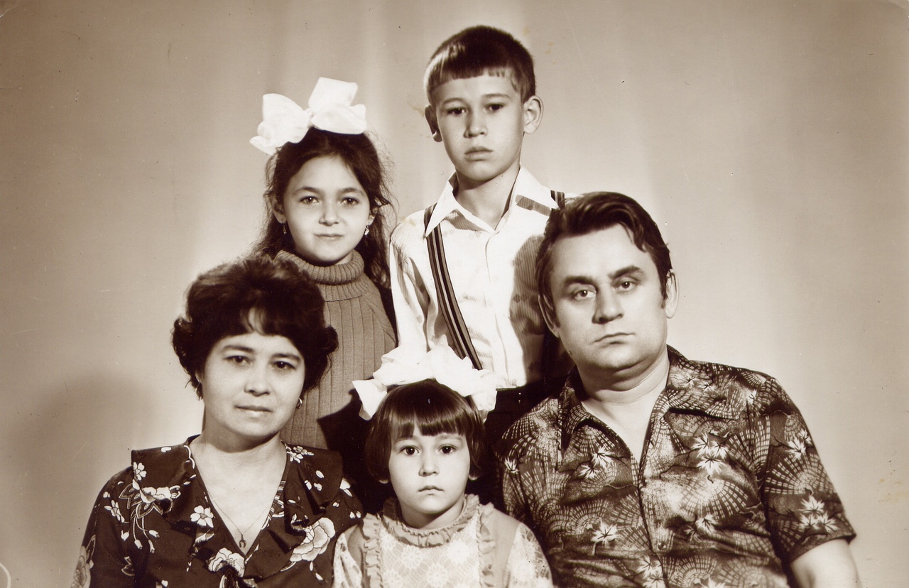 Амирчик биография национальность личная жизнь родители фото