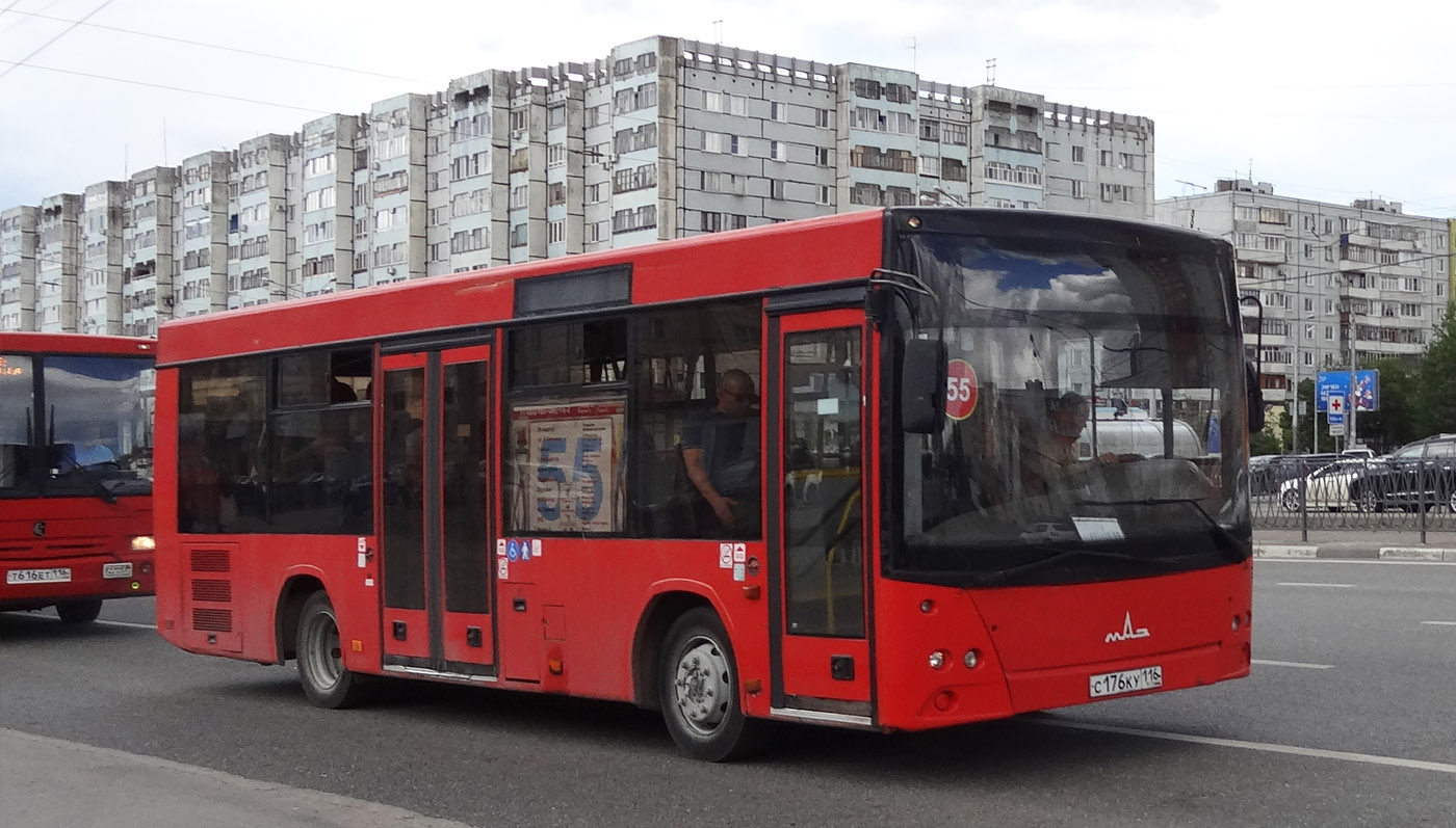 15 маршрут казань. Автобус МАЗ 206 067. МАЗ 206 2022. Автобусы МАЗ 206 2022. Автобус МАЗ 206 красный.